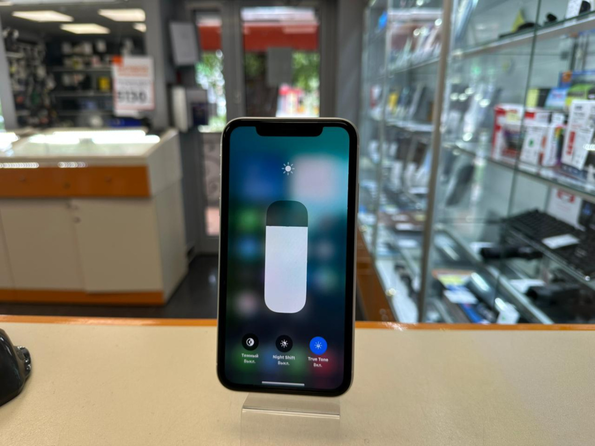 Смартфон Apple iPhone Xr 64Gb