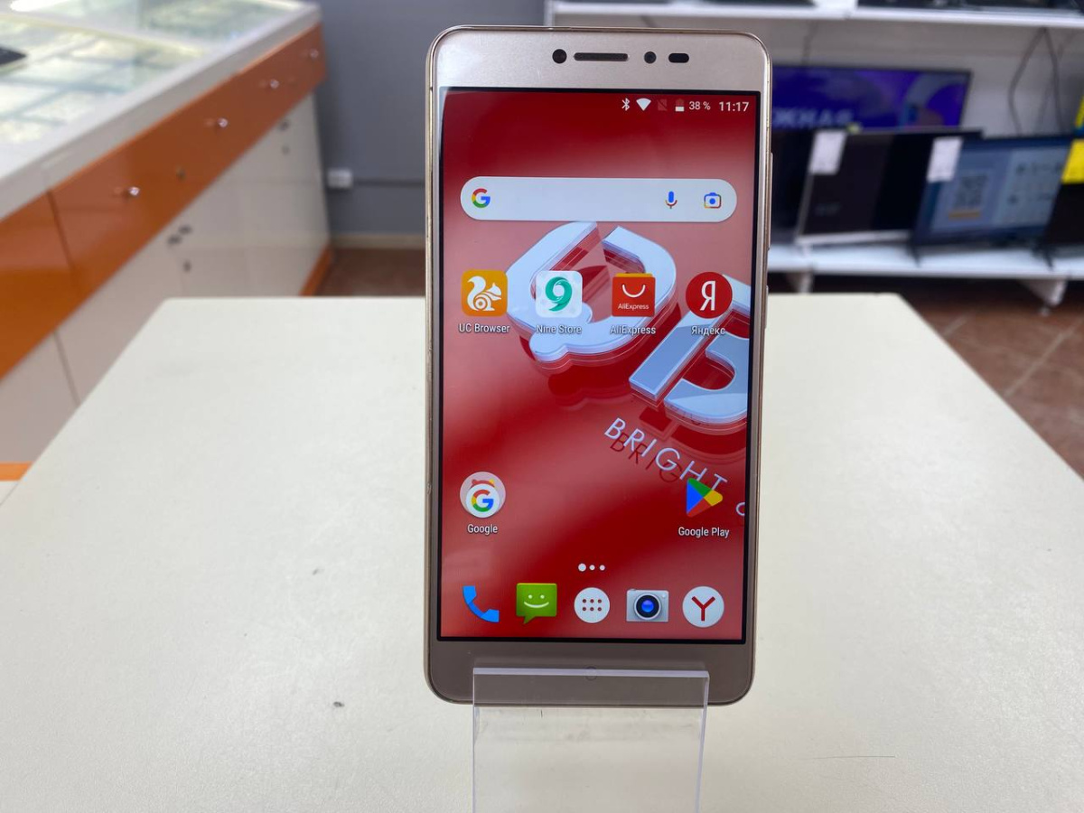 Смартфон BQ 5204