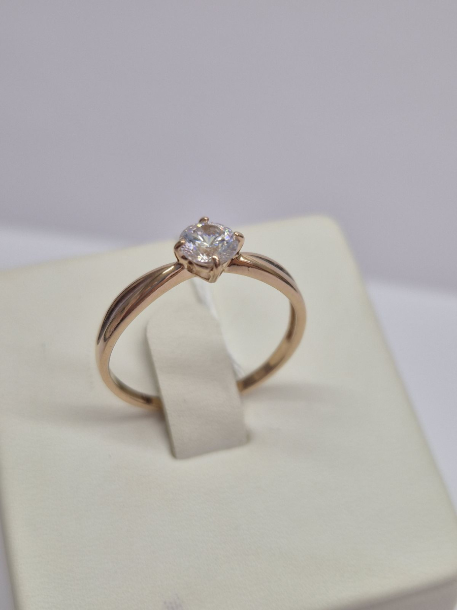 КОЛКМ585 КОЛЬЦО С КАМНЕМ (Au 585)