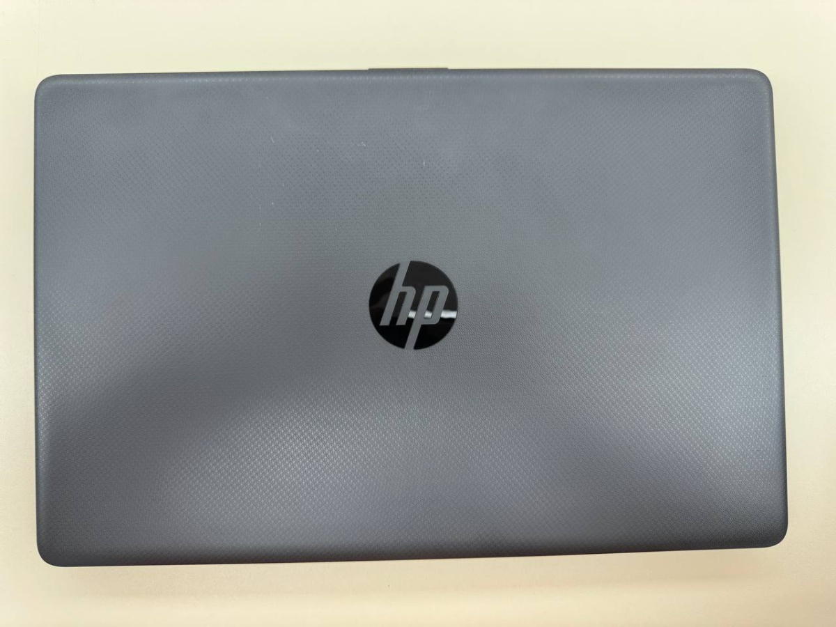 Ноутбук HP 15s-eq0056ur; Ryzen 5 3500U, Radeon Vega 8, 8 Гб, 256 Гб, Нет