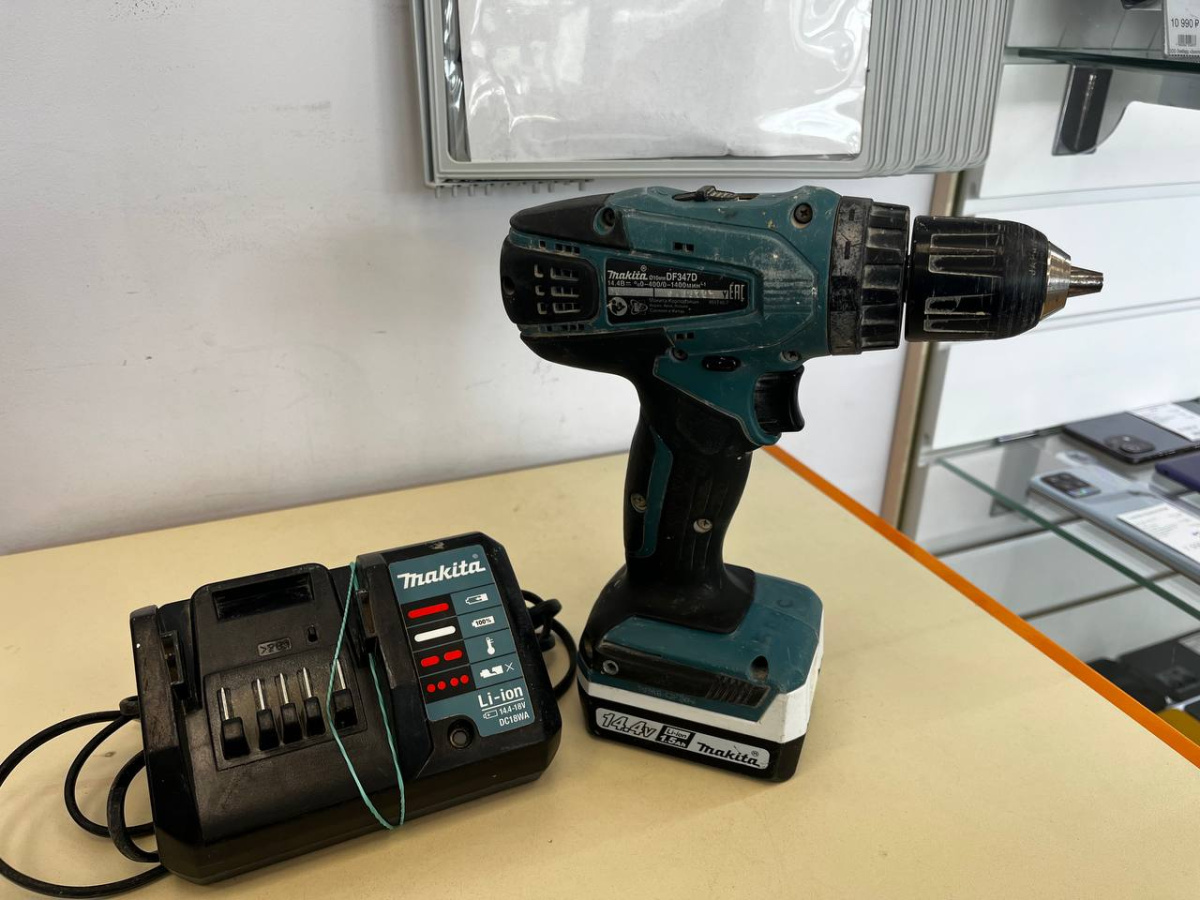 Шуруповерт Makita DF347D