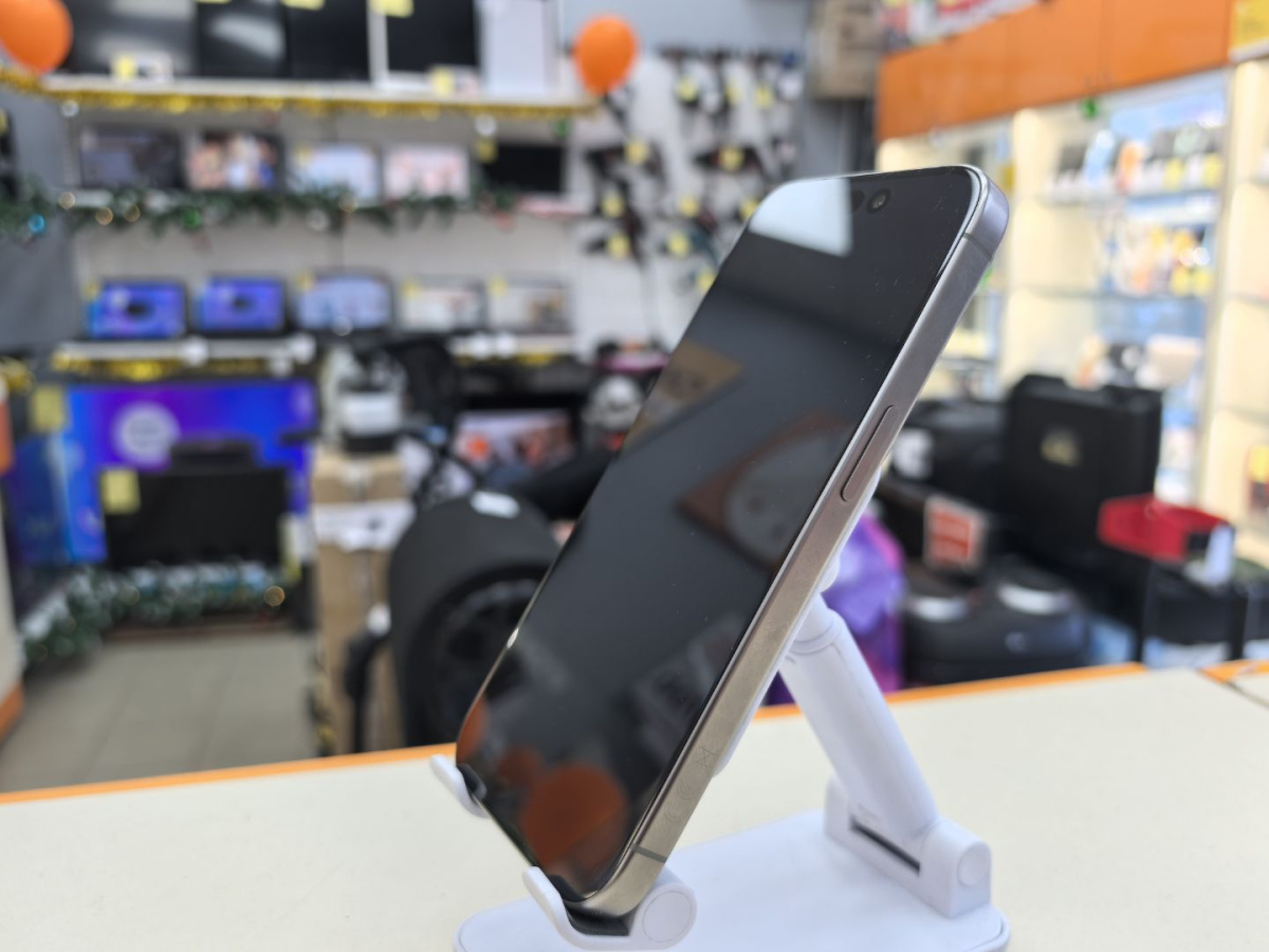 Смартфон Apple Iphone 15 Pro 128Gb