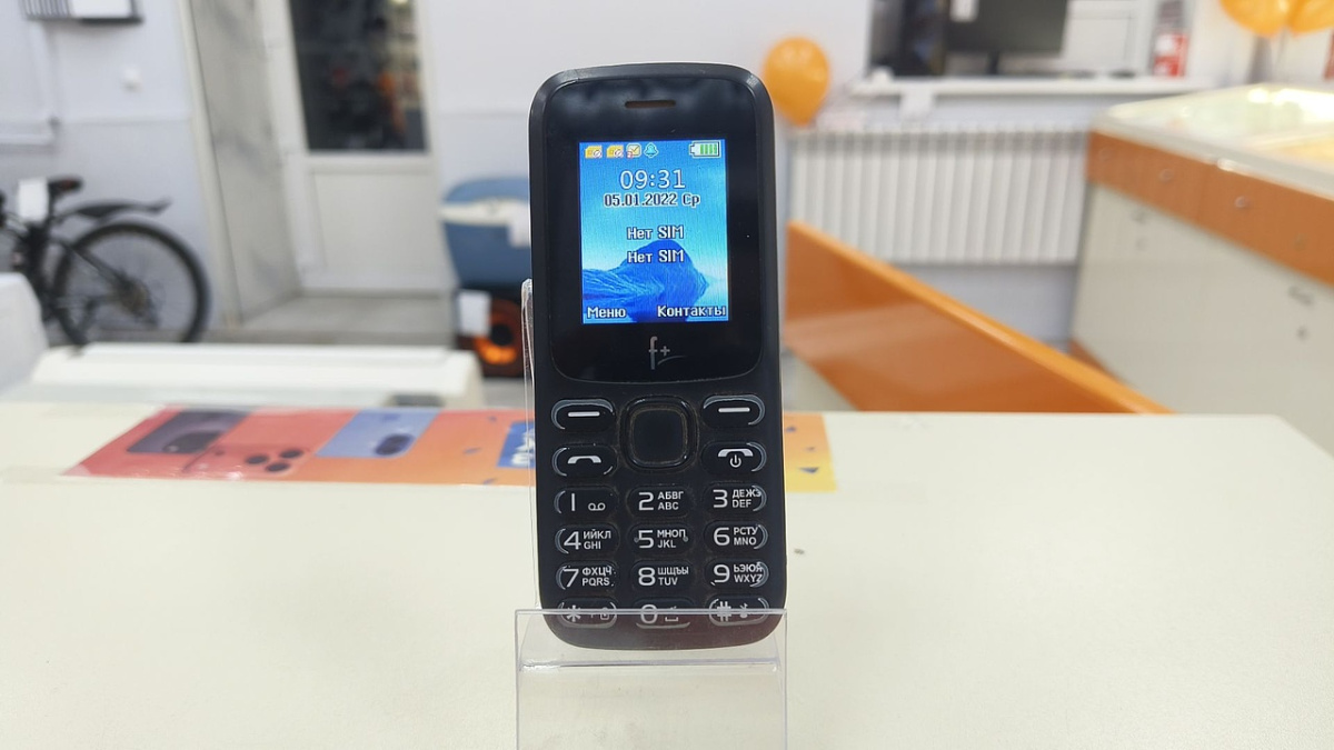 Мобильный телефон F+ B241