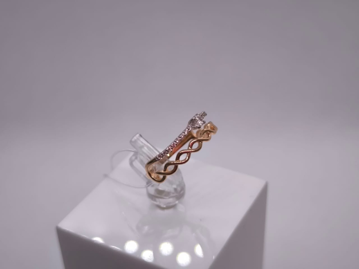 КОЛЬЦО С КАМНЯМИ (Au 585)