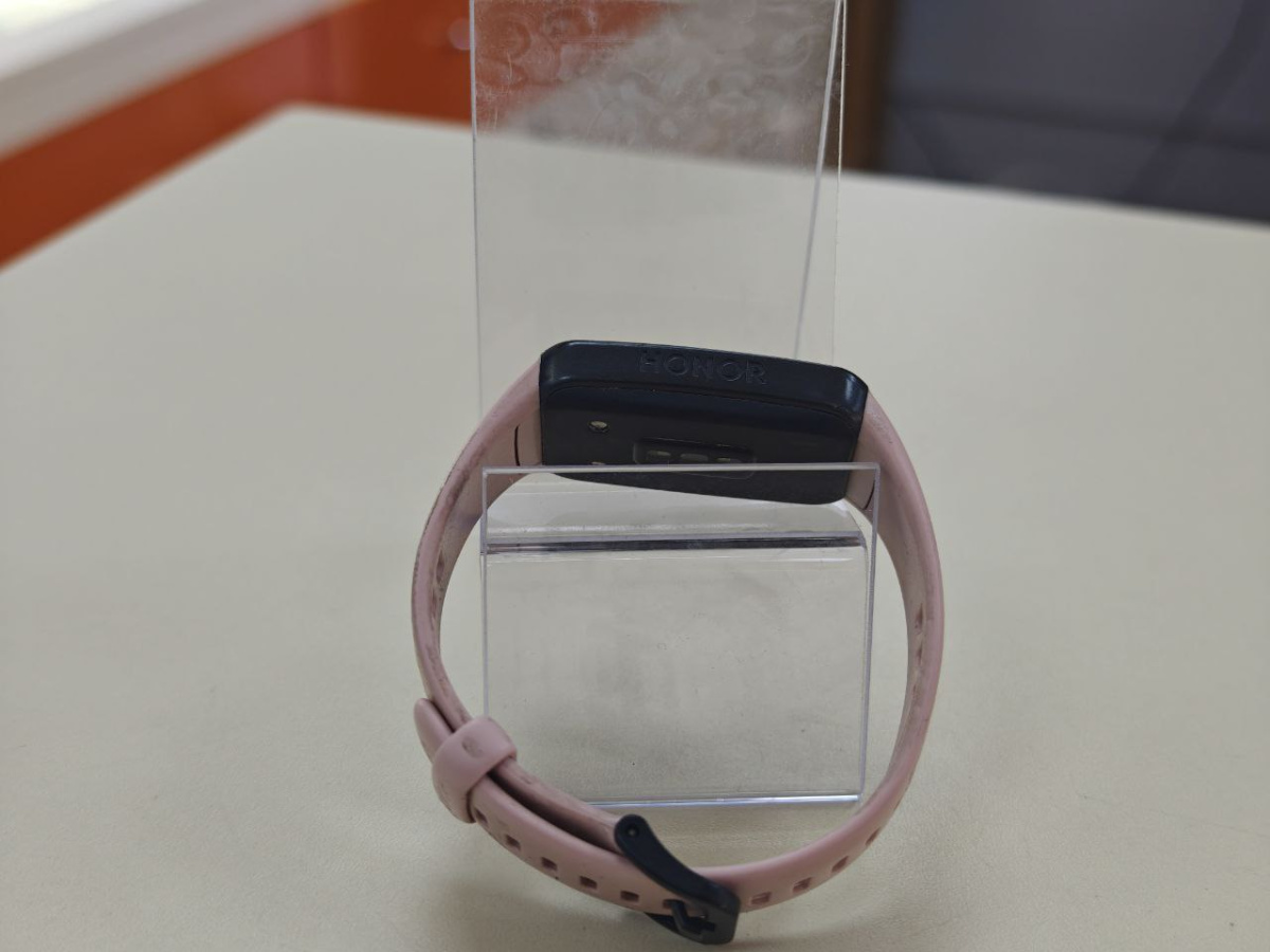 Смарт-часы Honor Band 6