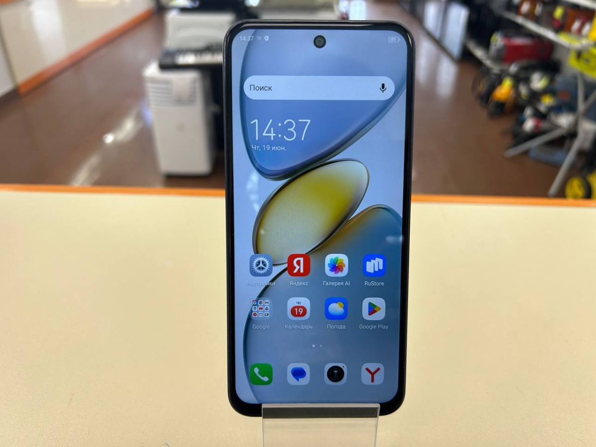 Смартфон Tecno Spark Go1 4/128
