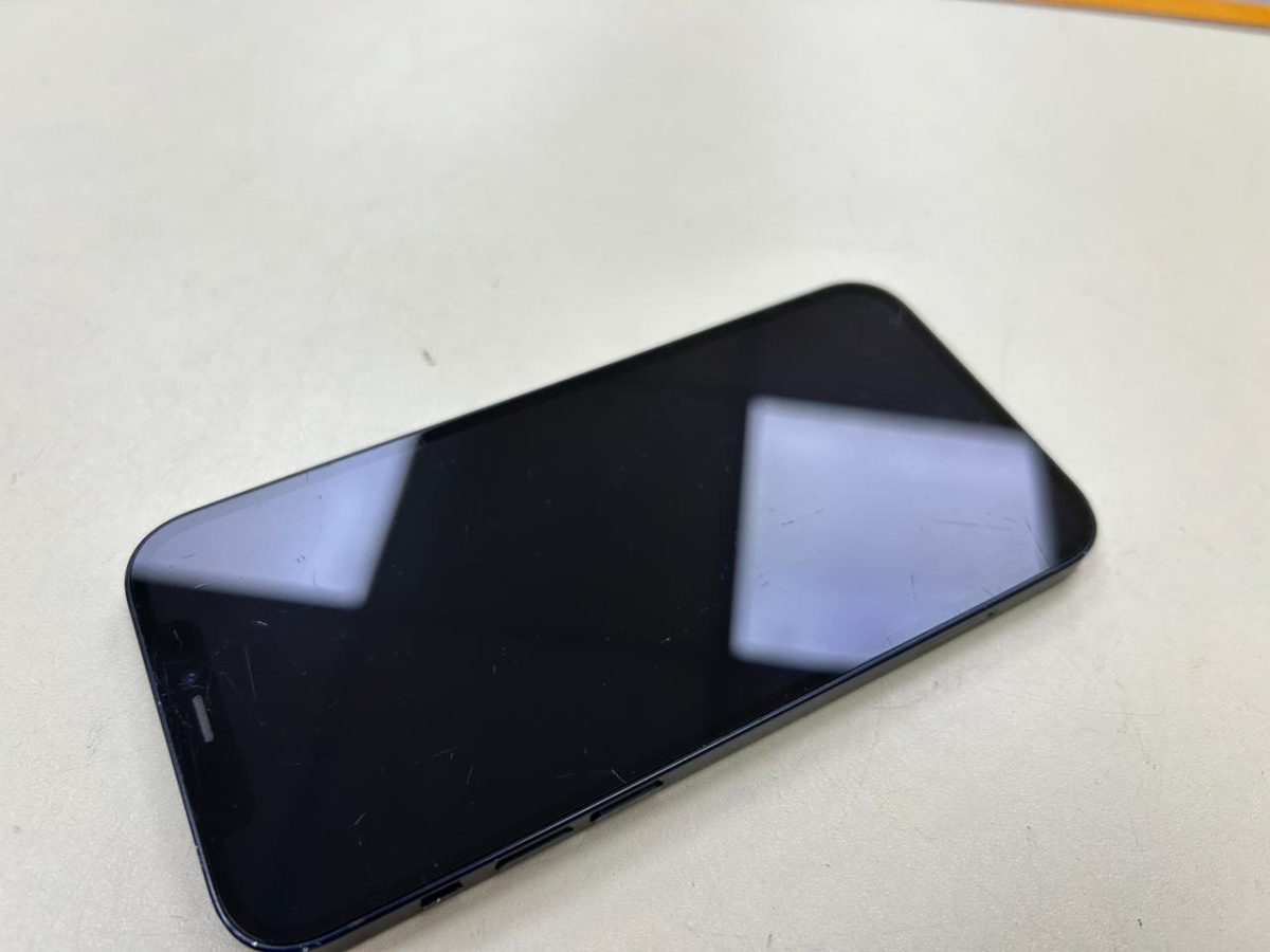 Смартфон Apple iPhone 12 256Gb