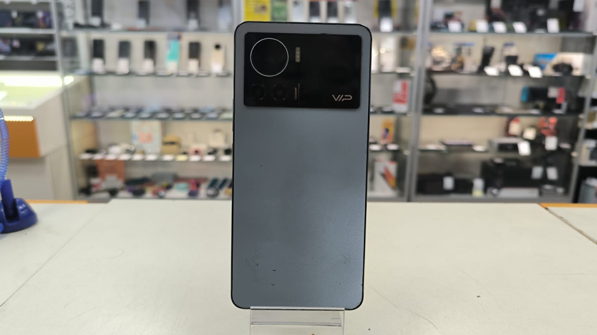 Смартфон Infinix Note 12 VIP 8/256