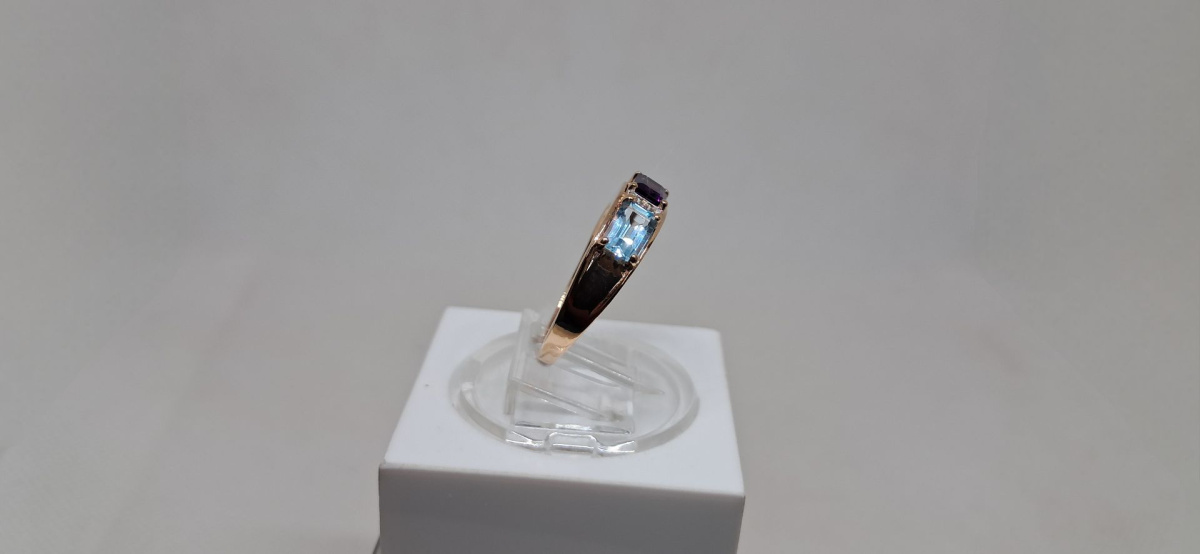 КОЛКМИ585 КОЛЬЦО С КАМНЯМИ (Au 585)