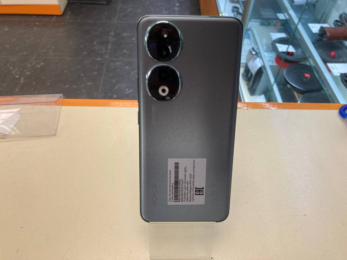 Смартфон Honor 90 8/256