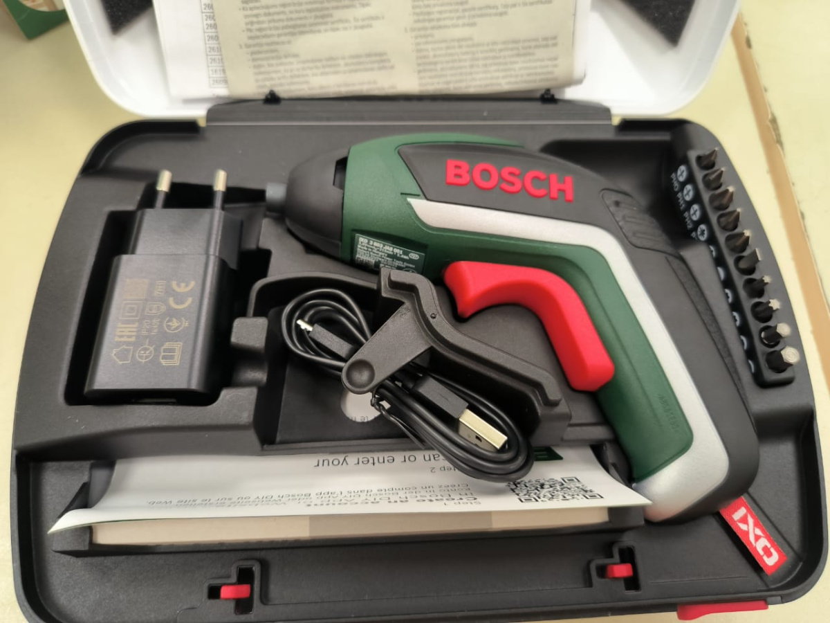 Отвертки электрические Bosch IXO 3 603 JA8 000;