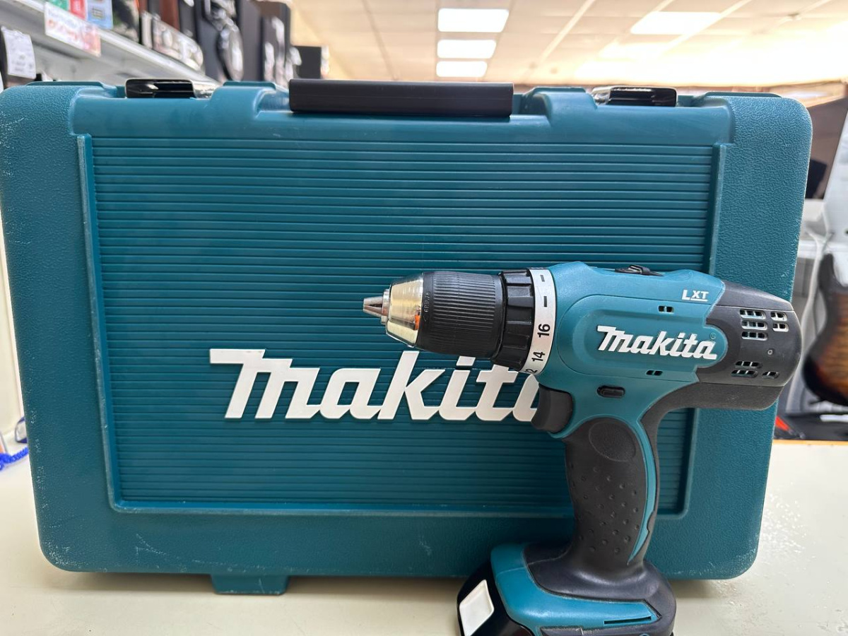 Шуруповерт Makita DDF453