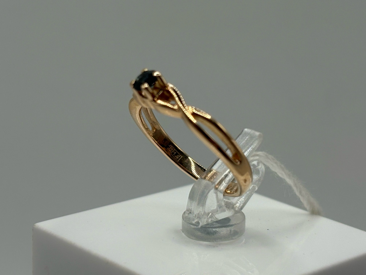 КОЛКМ585 КОЛЬЦО С КАМНЕМ (Au 585)