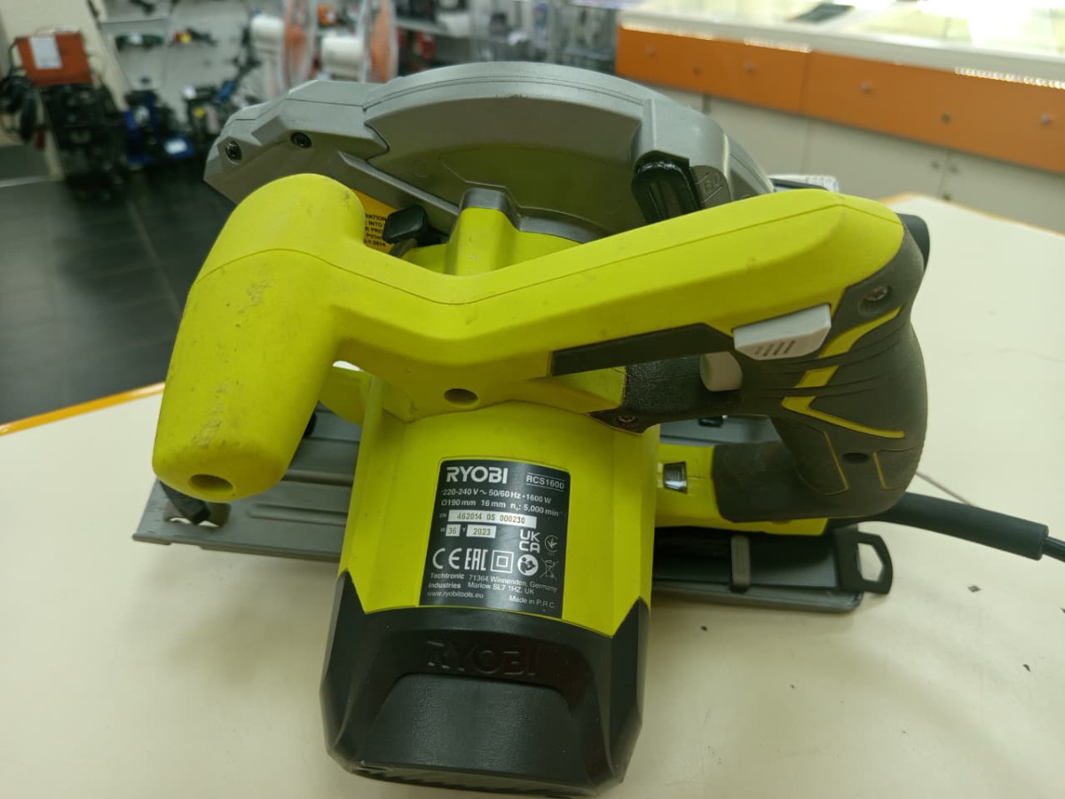 Дисковая пила Ryobi RCS1600