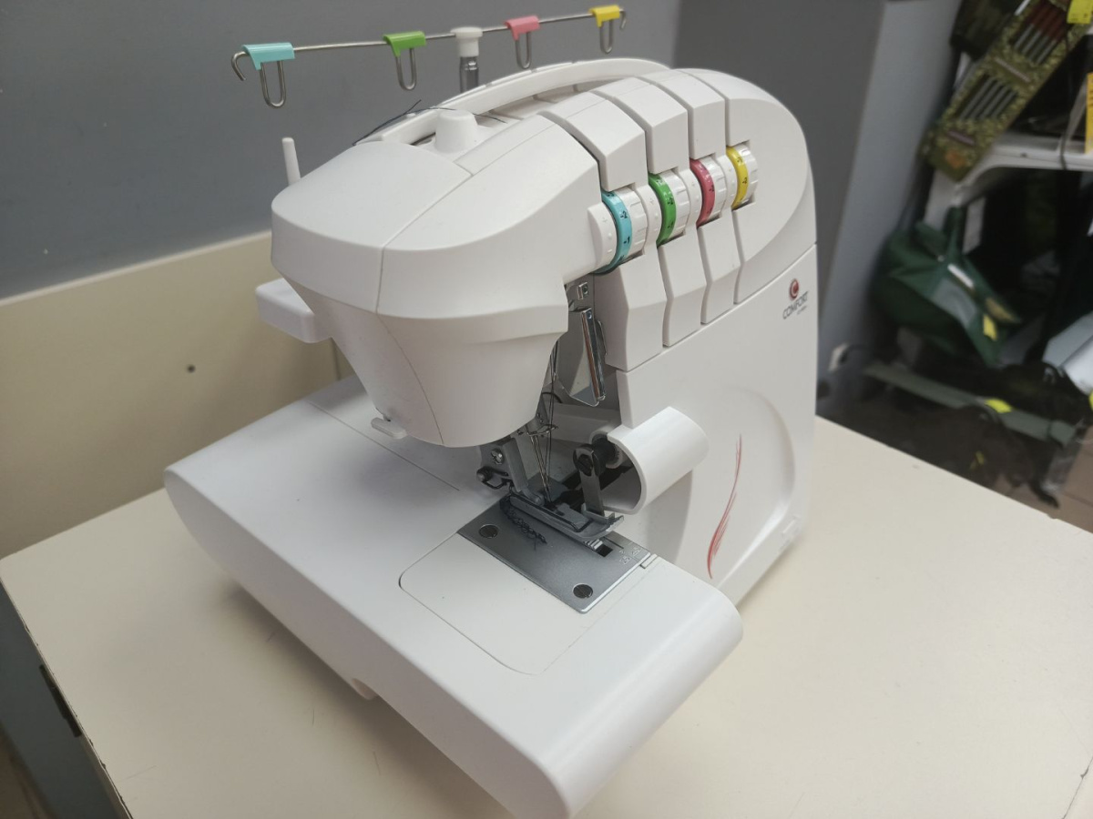 ОВЕРЛОК ELNA Comfort 111