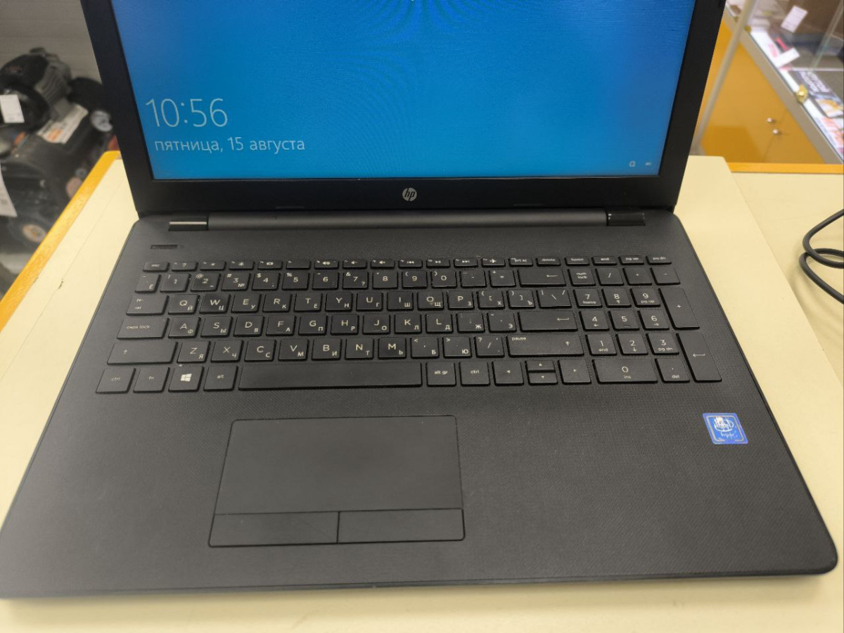 Ноутбук HP hp 15-ra058ur; Celeron N3060, Intel HD Graphics 5000, 4 Гб, 500 Гб