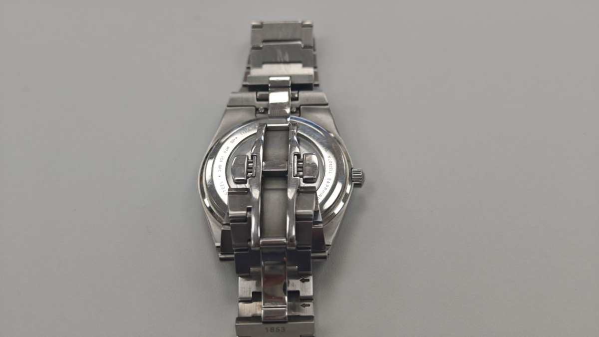 Часы наручные TISSOT T137.407.11.041.00