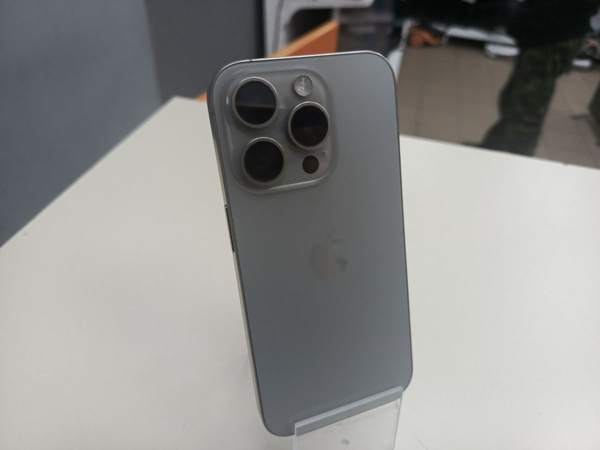Смартфон Apple Iphone 15 Pro 128Gb