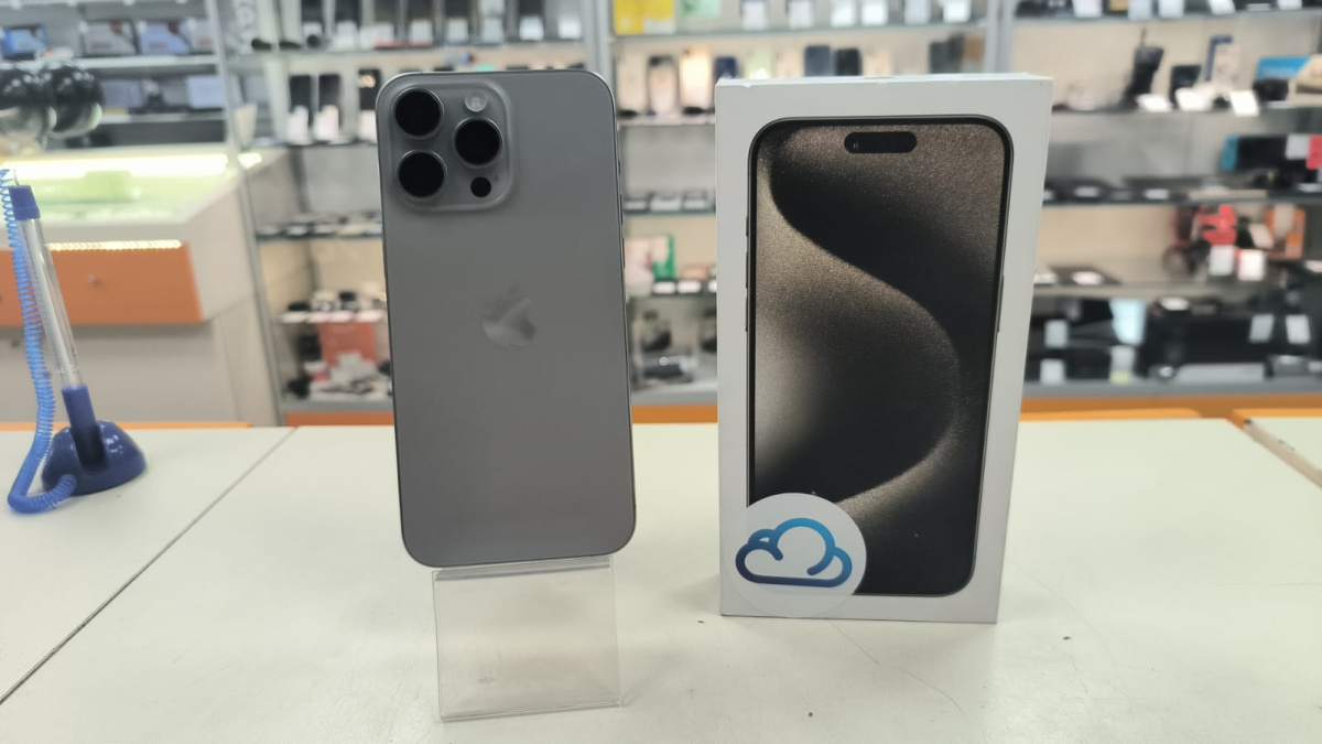 Смартфон Apple iPhone 15 Pro Max 256Gb