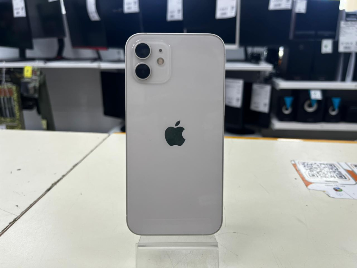 Смартфон Apple iPhone 12 128Gb
