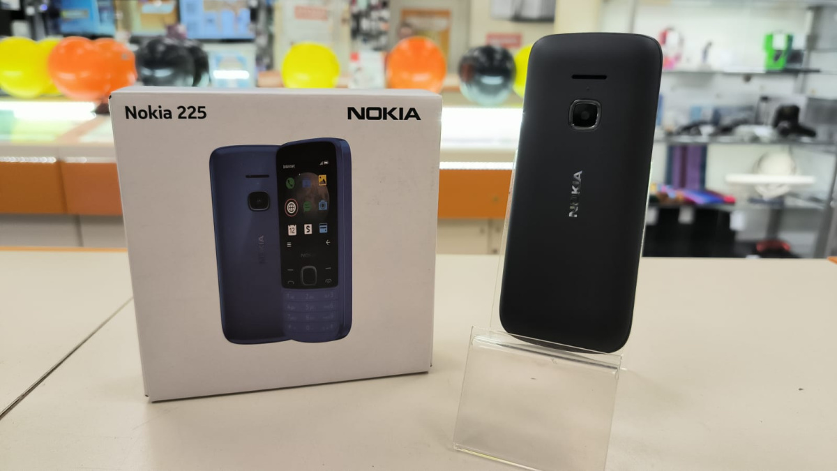 Смартфон Nokia 225 DUAL SIM