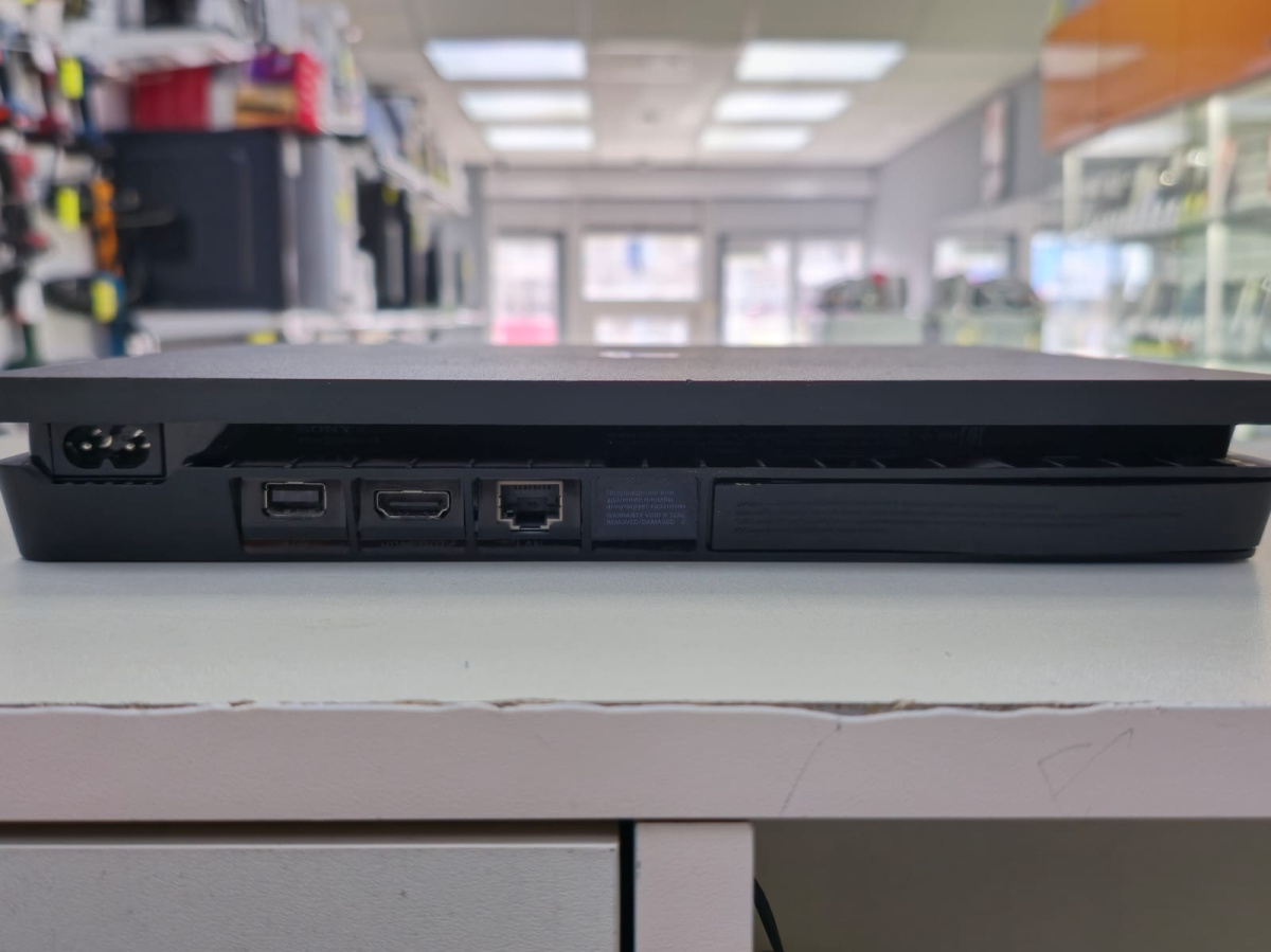 Игровая приставка PlayStation 4 Slim 500GB Игровая приставка PlayStation 4 Slim 500GB