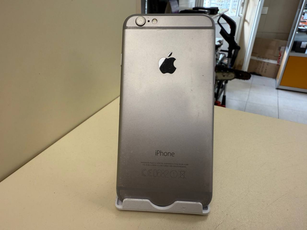 Смартфон Apple iPhone 6 16Gb