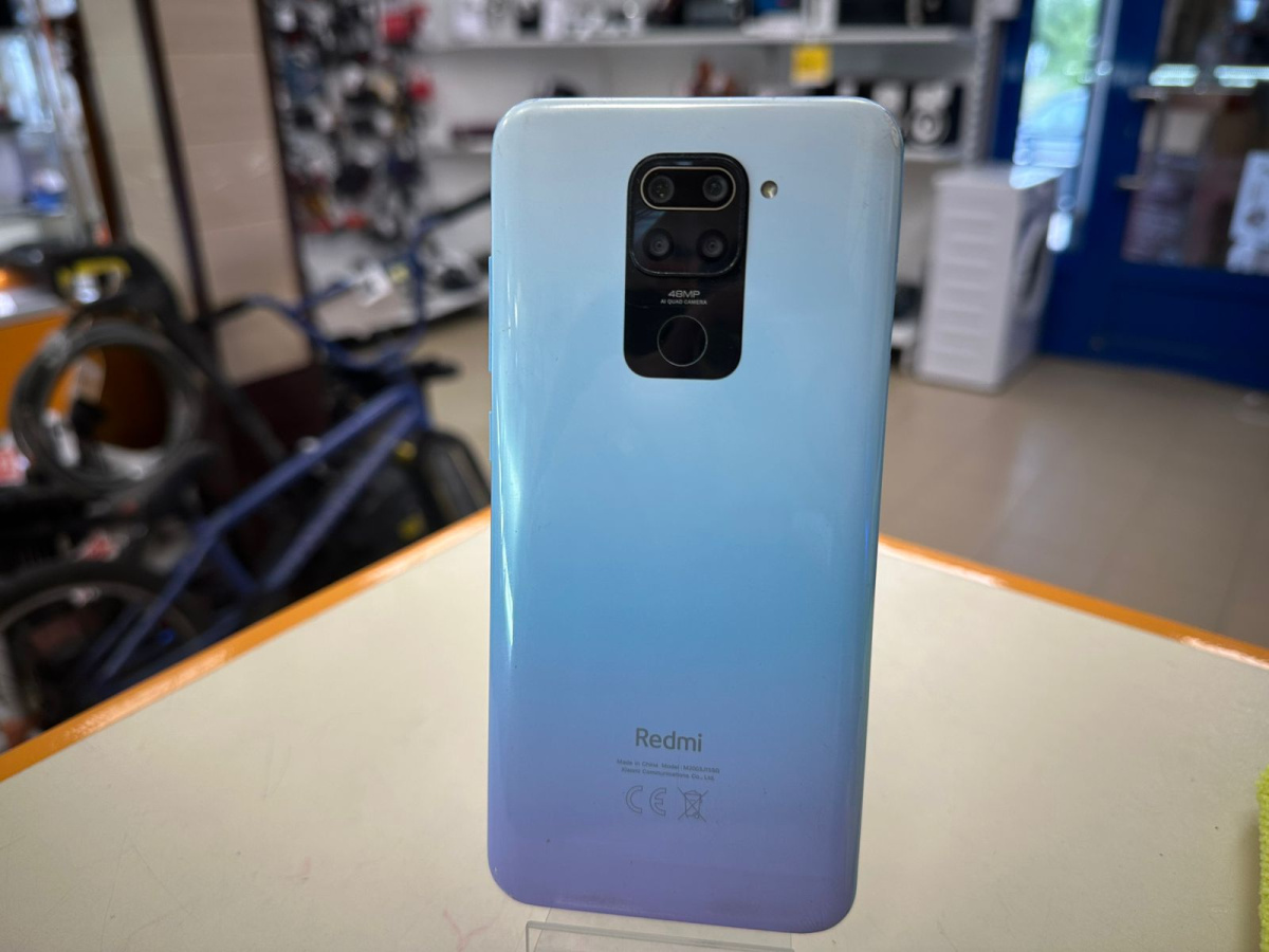 Смартфон Xiaomi Redmi Note 9 4/128