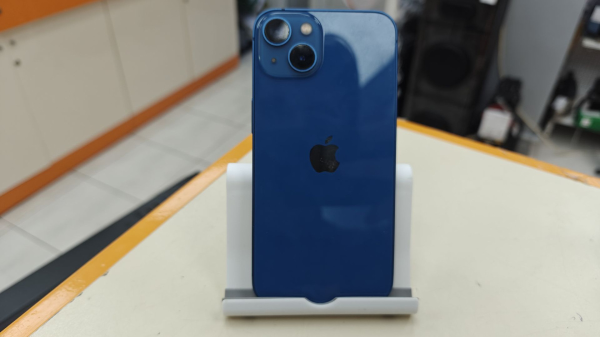 Смартфон Apple iPhone 13 128Gb