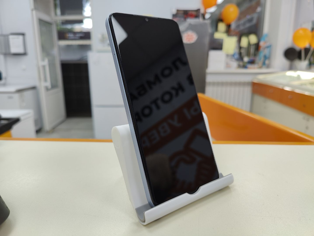 Смартфон Infinix HOT 30i 8/128