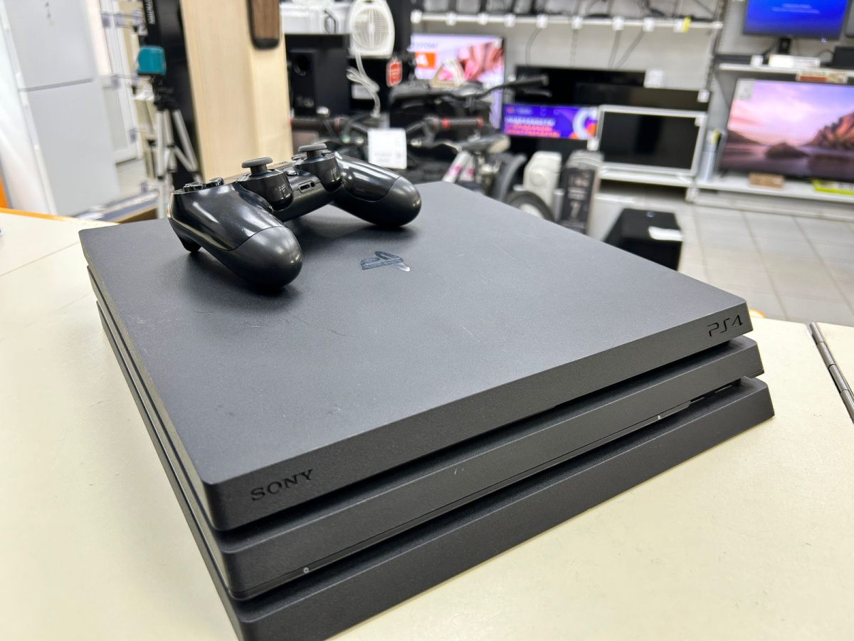 Игровая приставка PlayStation 4 Pro 1Tb