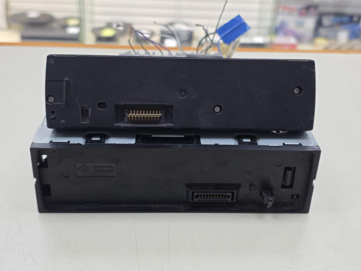 Автомагнитола Pioneer MVH-150UBG