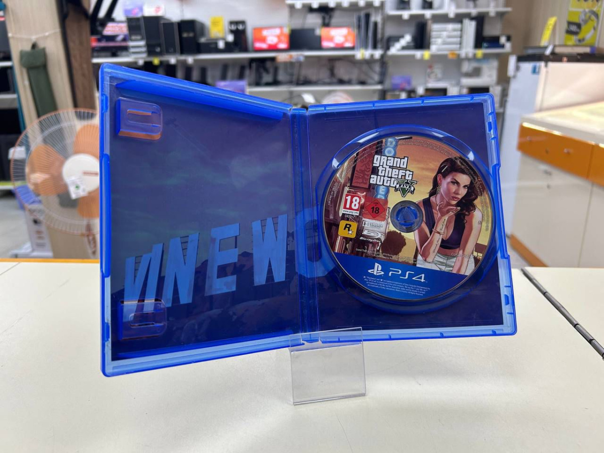 Игра Playstation 4 GTA 5