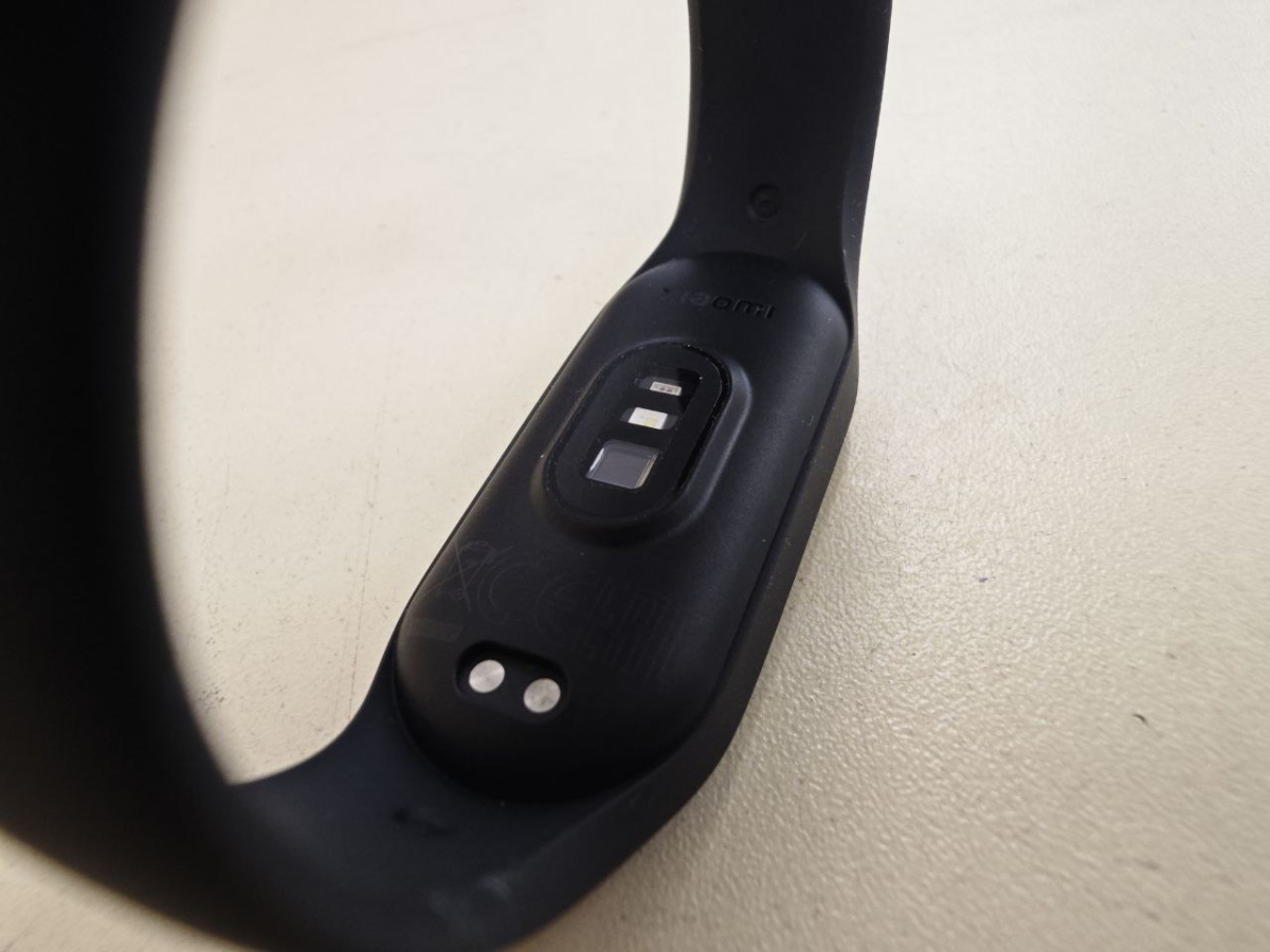 Смарт-часы Xiaomi Smart Band 7