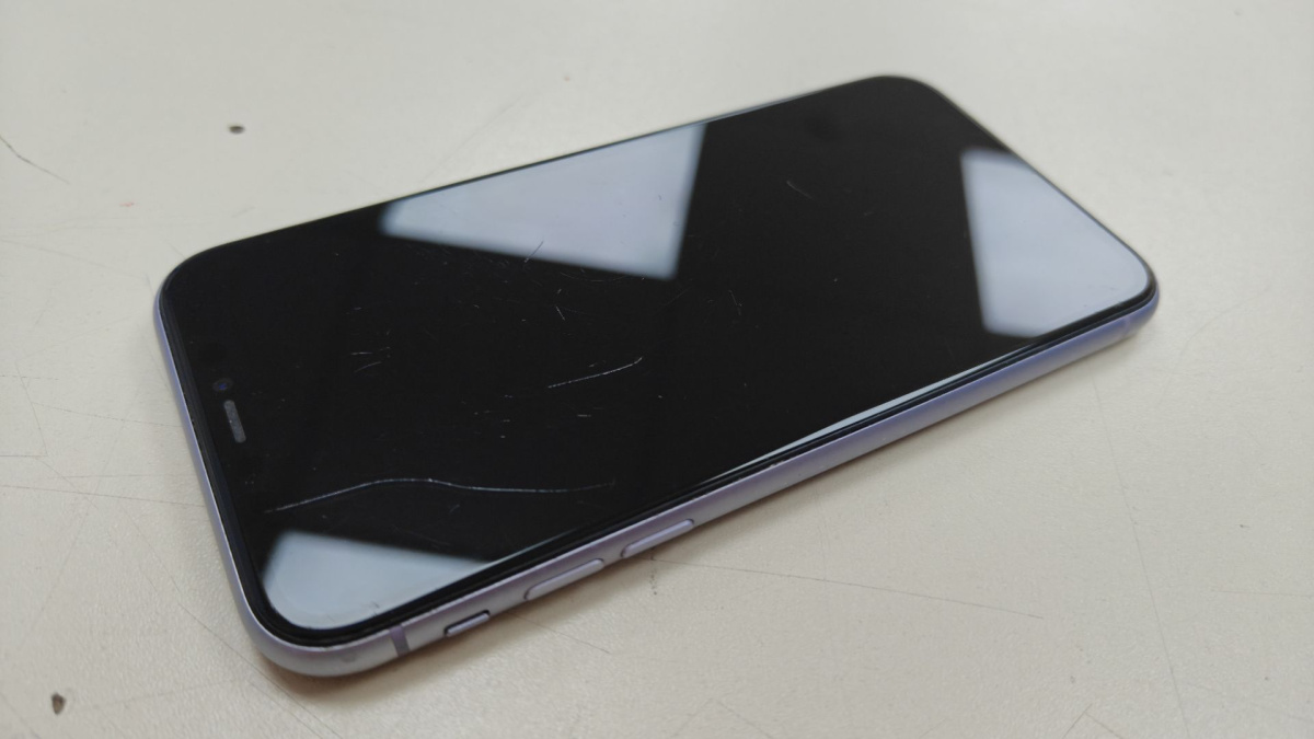 Смартфон Apple iPhone 11 128Gb