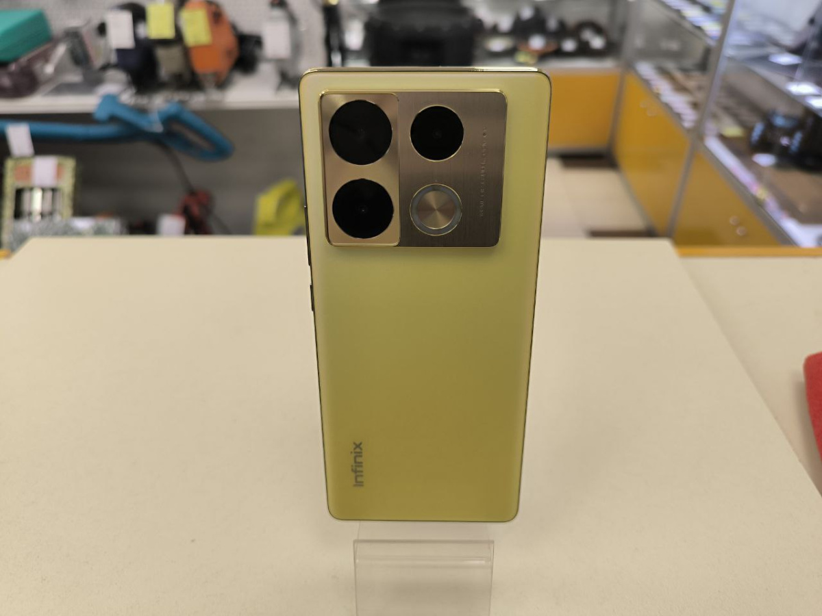 Смартфон Infinix Note 40 Pro 8/256