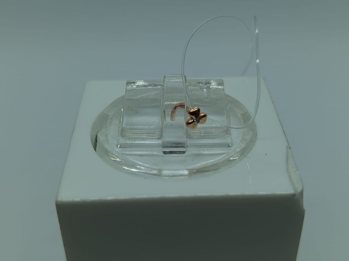 ПИРСИНГ С КАМНЕМ (Au 585)