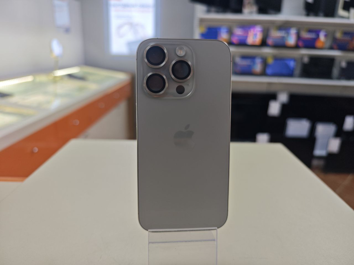 Смартфон Apple Iphone 15 Pro 128Gb