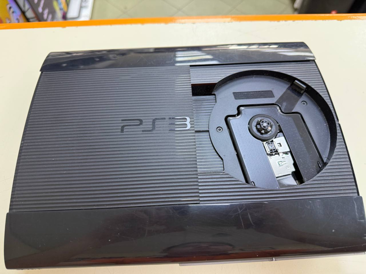 Игровая приставка PlayStation 3 120GB