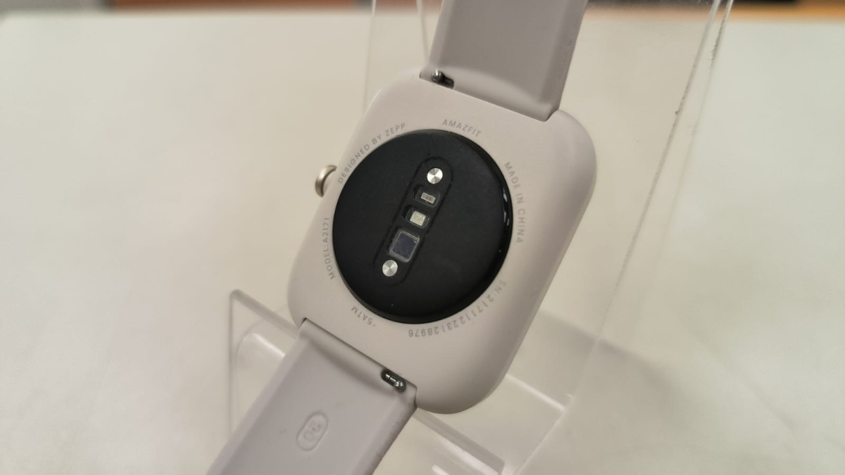 Смарт-часы Amazfit Bip 3 Pro
