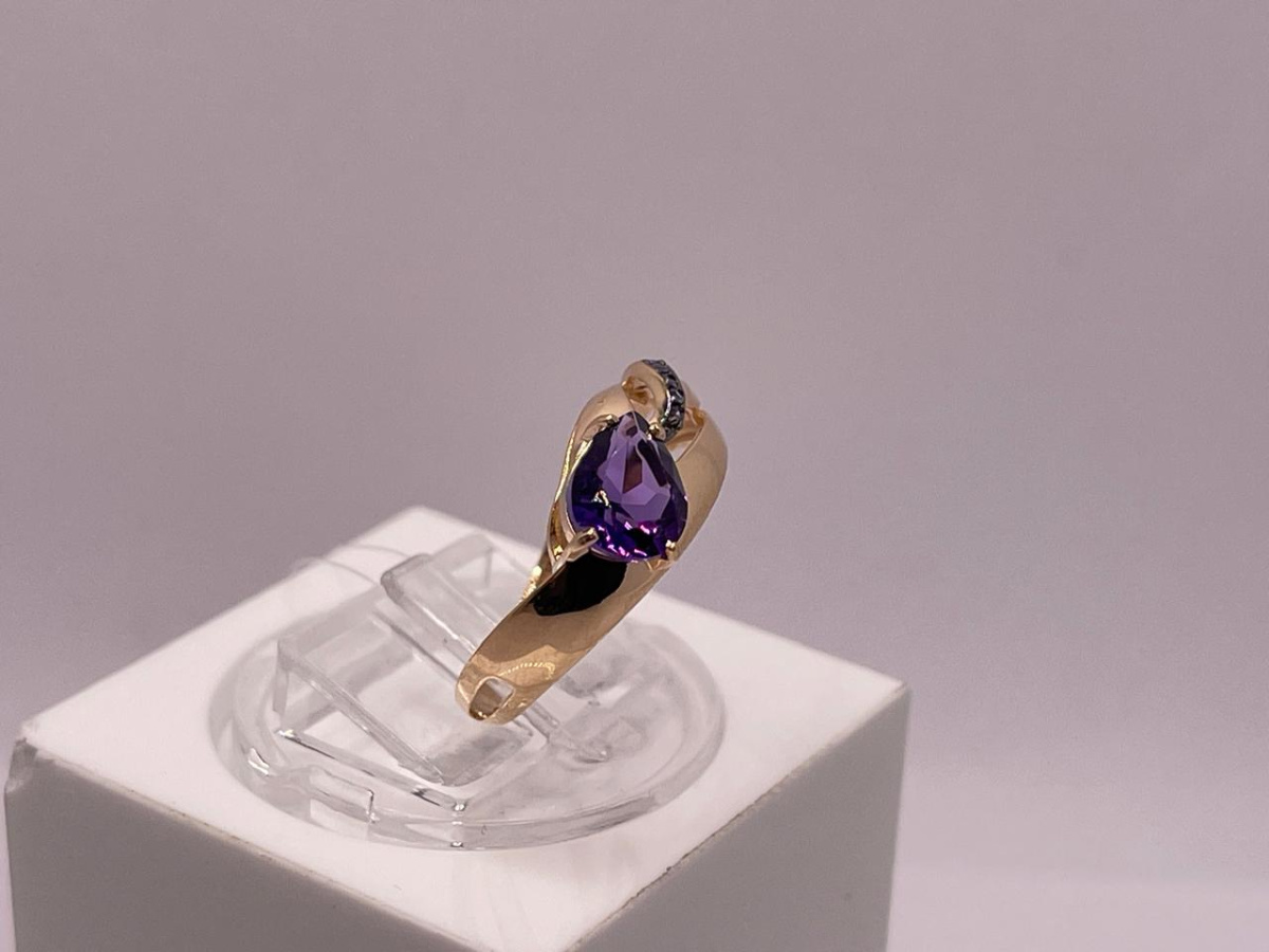 КОЛЬЦО АМЕТИСТ с камнями (Au 585)