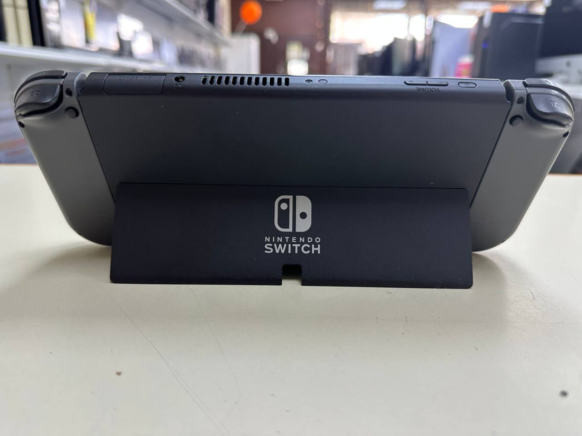 Игровая приставка Nintendo Switch Oled