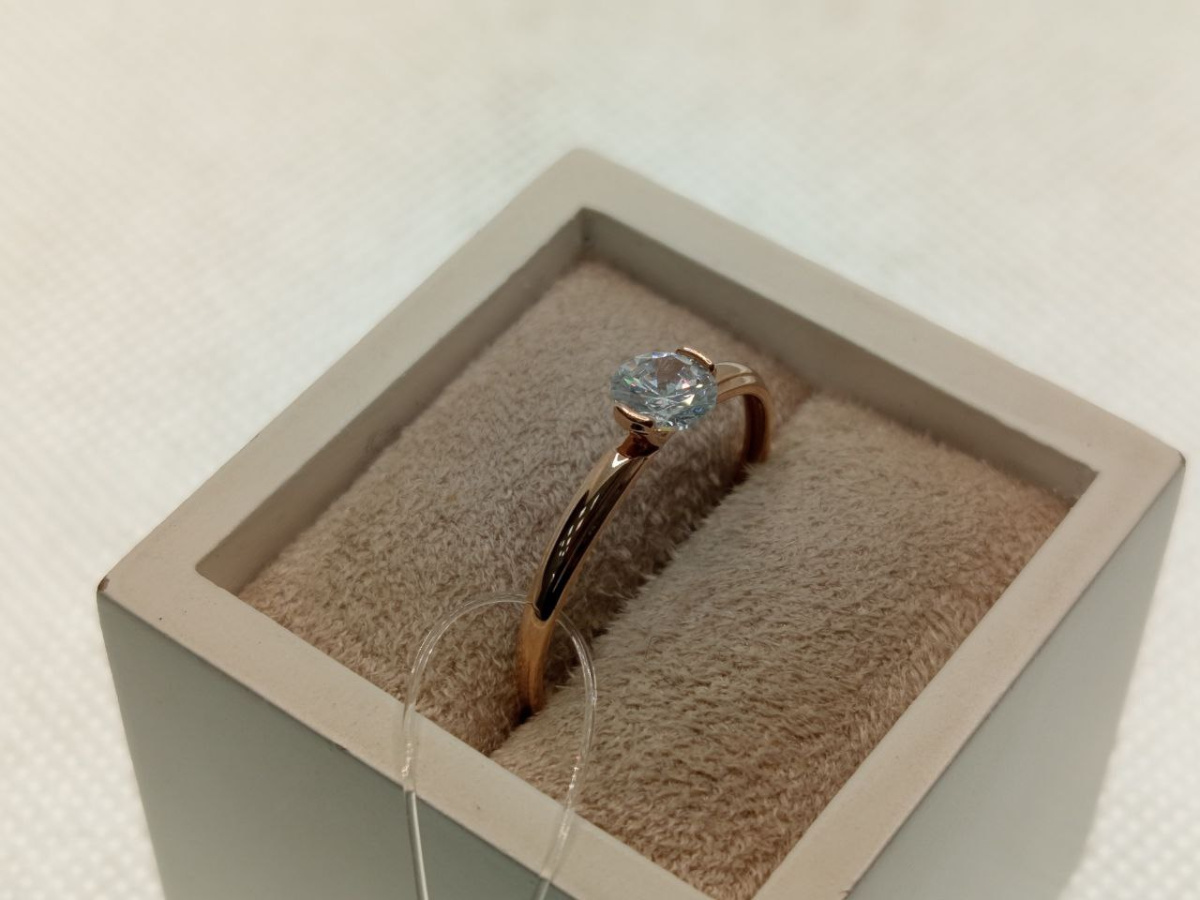 КОЛЬЦО С КАМНЕМ (Au 585)