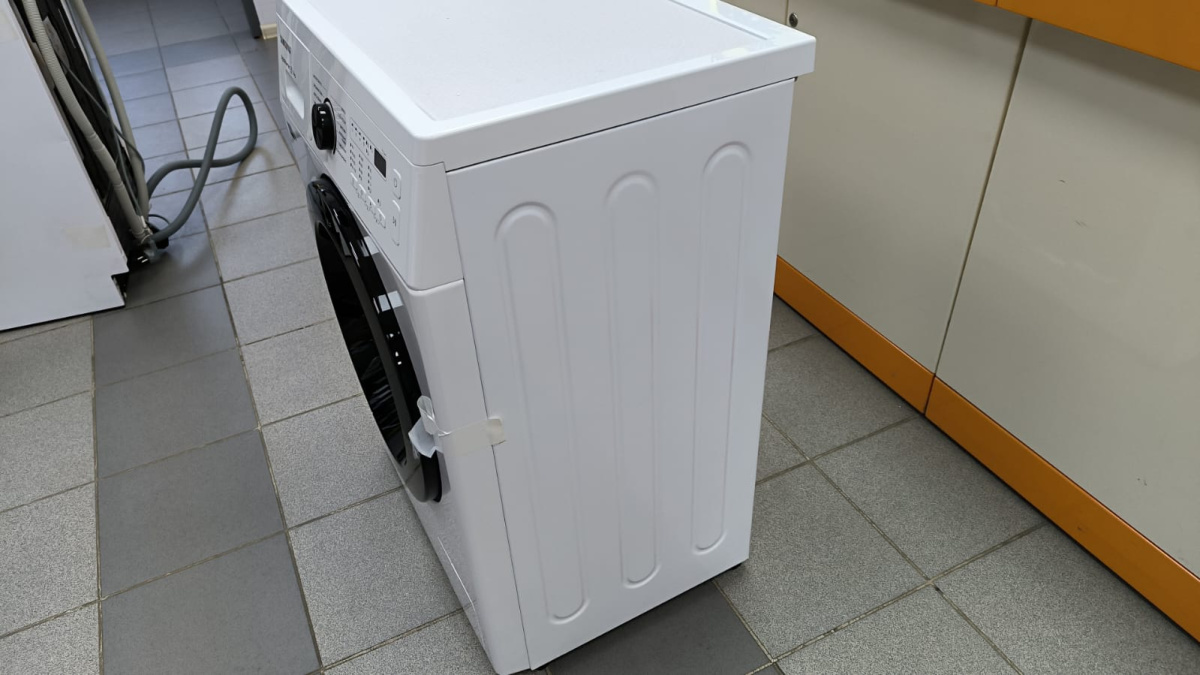 Стиральная машина Samsung WW60AG4S00CELP