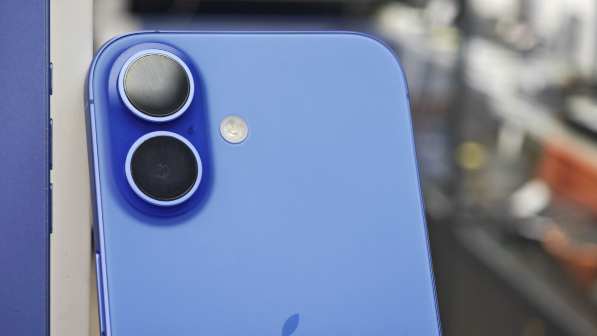 Смартфон Apple Iphone 16 128Gb
