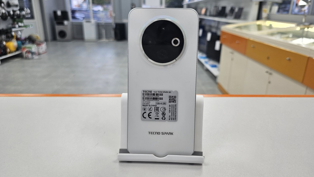 Смартфон Tecno Spark 30C 4/128