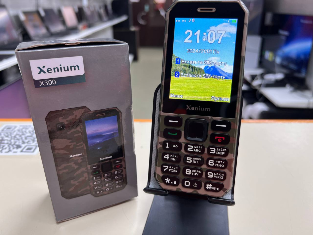 Смартфон Philips Xenium X300