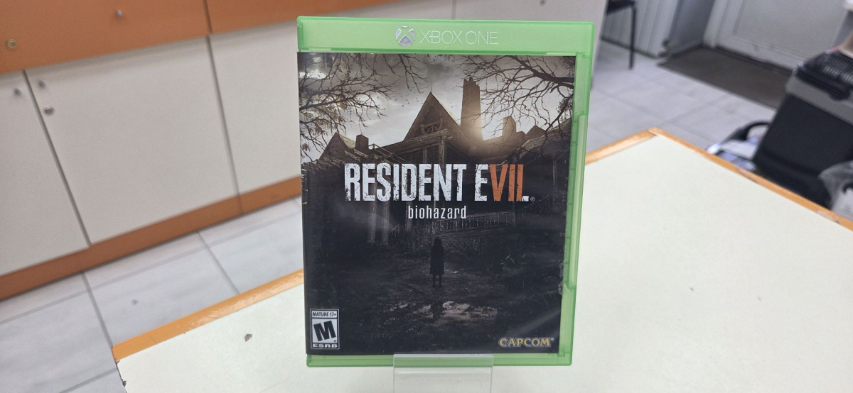 Игра XBOX Resident Evil Biohazard