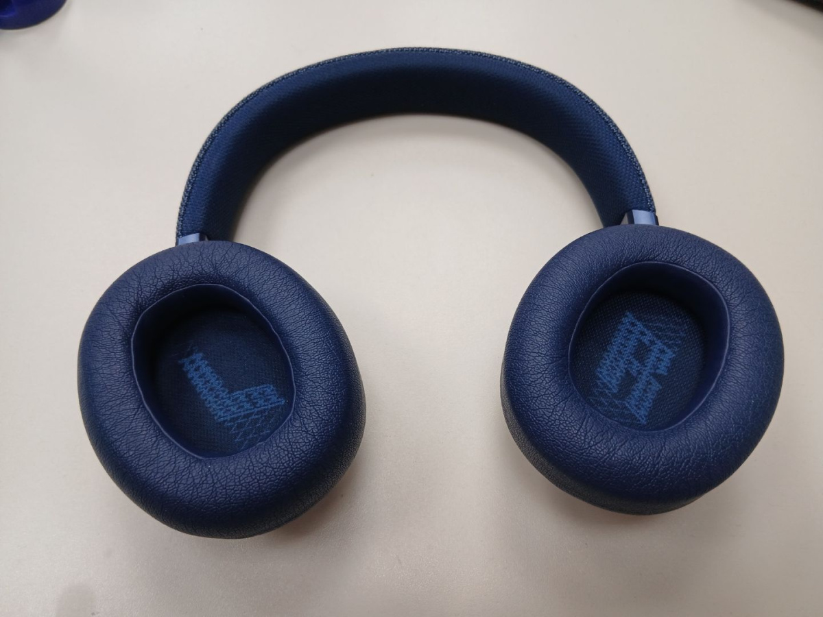 Наушники беспроводные JBL Live 660NC