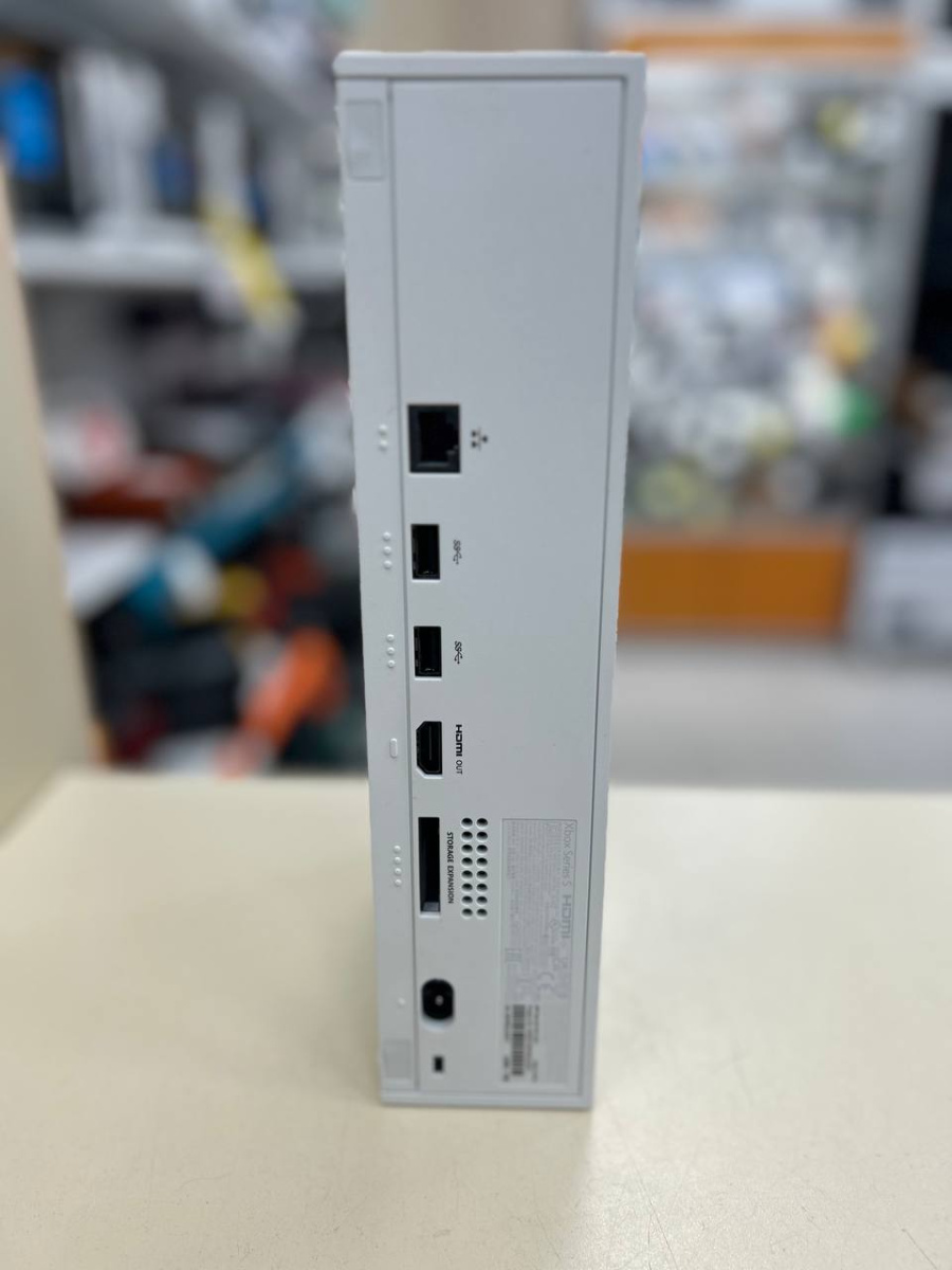 Игровая приставка Xbox Series S 512Gb SSD Игровая приставка Xbox Series S 512Gb SSD